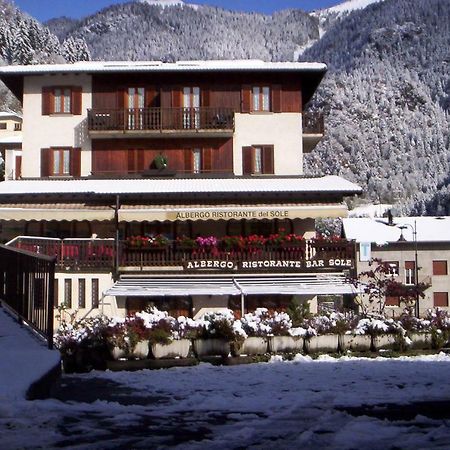 Albergo Ristorante Sole Mezzoldo ภายนอก รูปภาพ