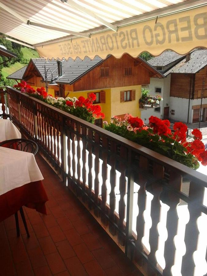 Albergo Ristorante Sole Mezzoldo ภายนอก รูปภาพ