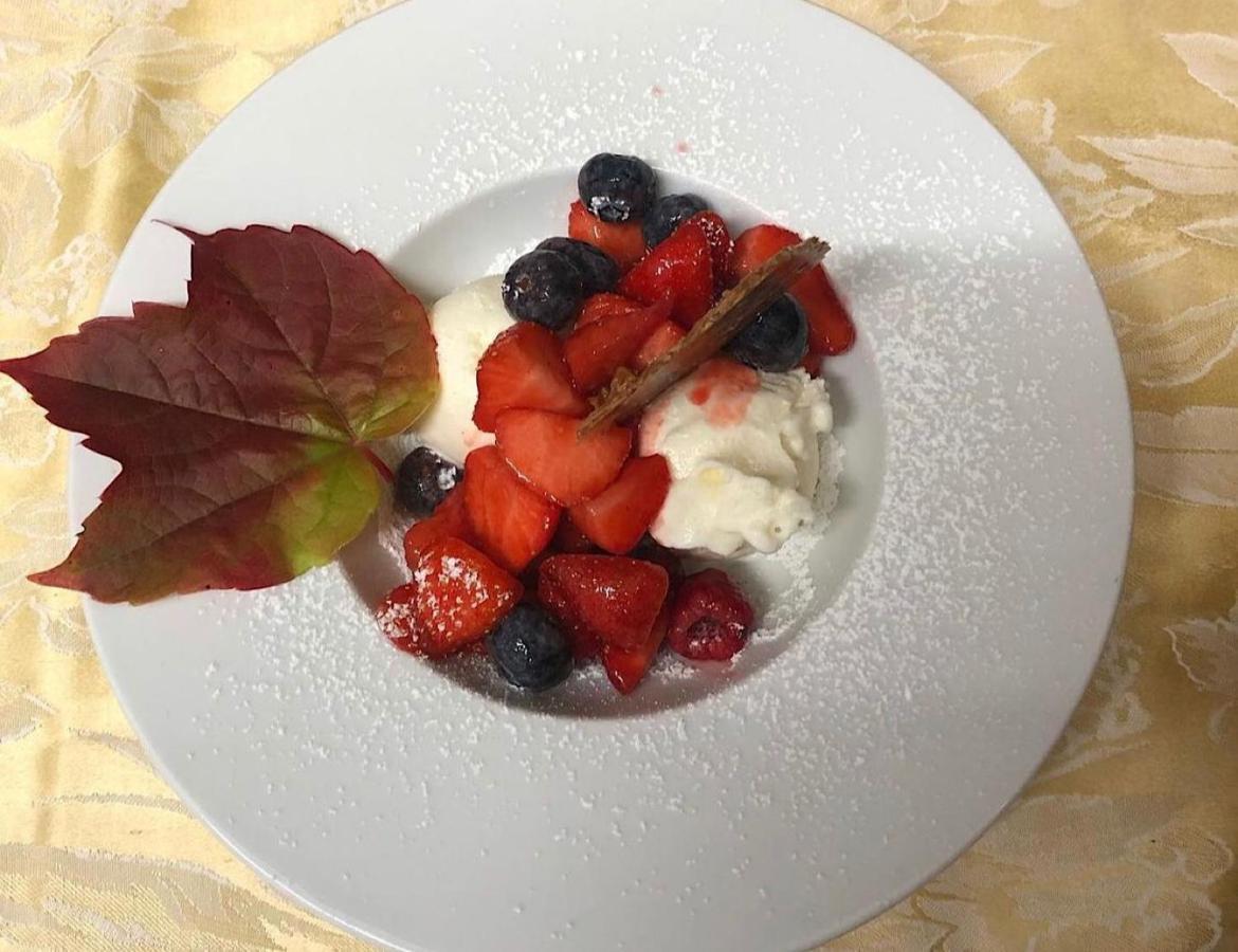 Albergo Ristorante Sole Mezzoldo ภายนอก รูปภาพ