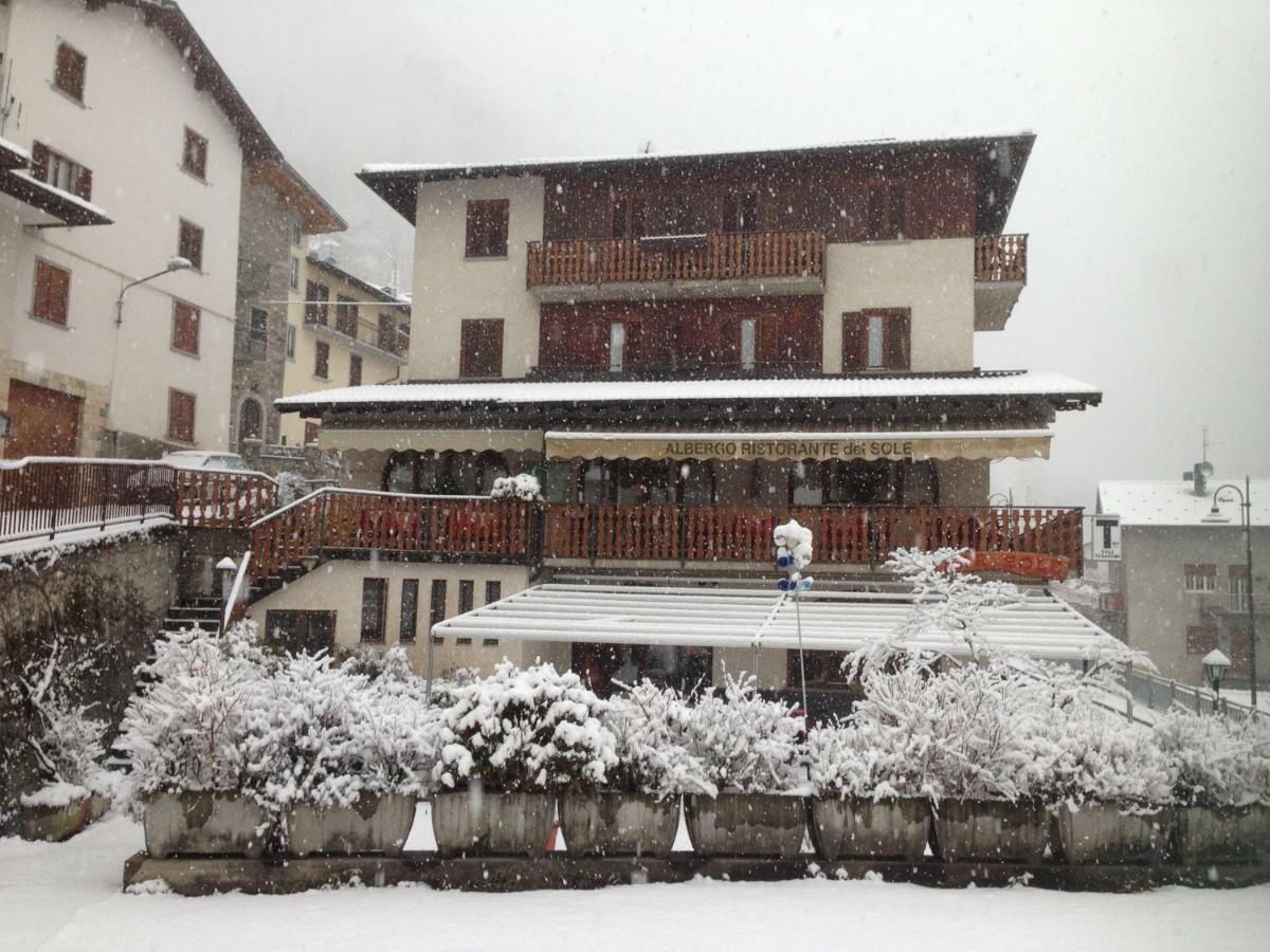 Albergo Ristorante Sole Mezzoldo ภายนอก รูปภาพ